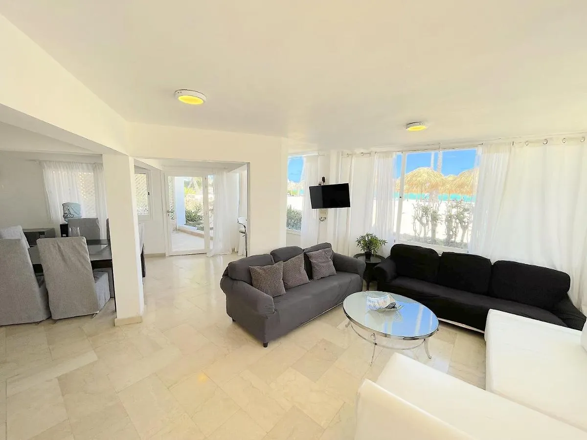 Beach Condo-Hotel With Villas & Private Apartments Wifi Bbq Beach Club & Spa Пунта-Кана Отель
