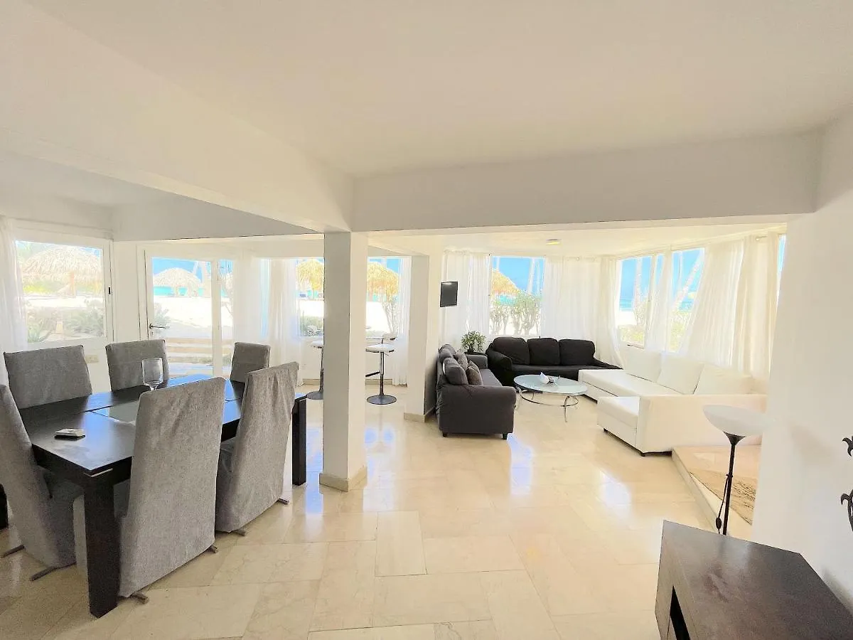 Отель Beach Condo-Hotel With Villas & Private Apartments Wifi Bbq Beach Club & Spa Пунта-Кана