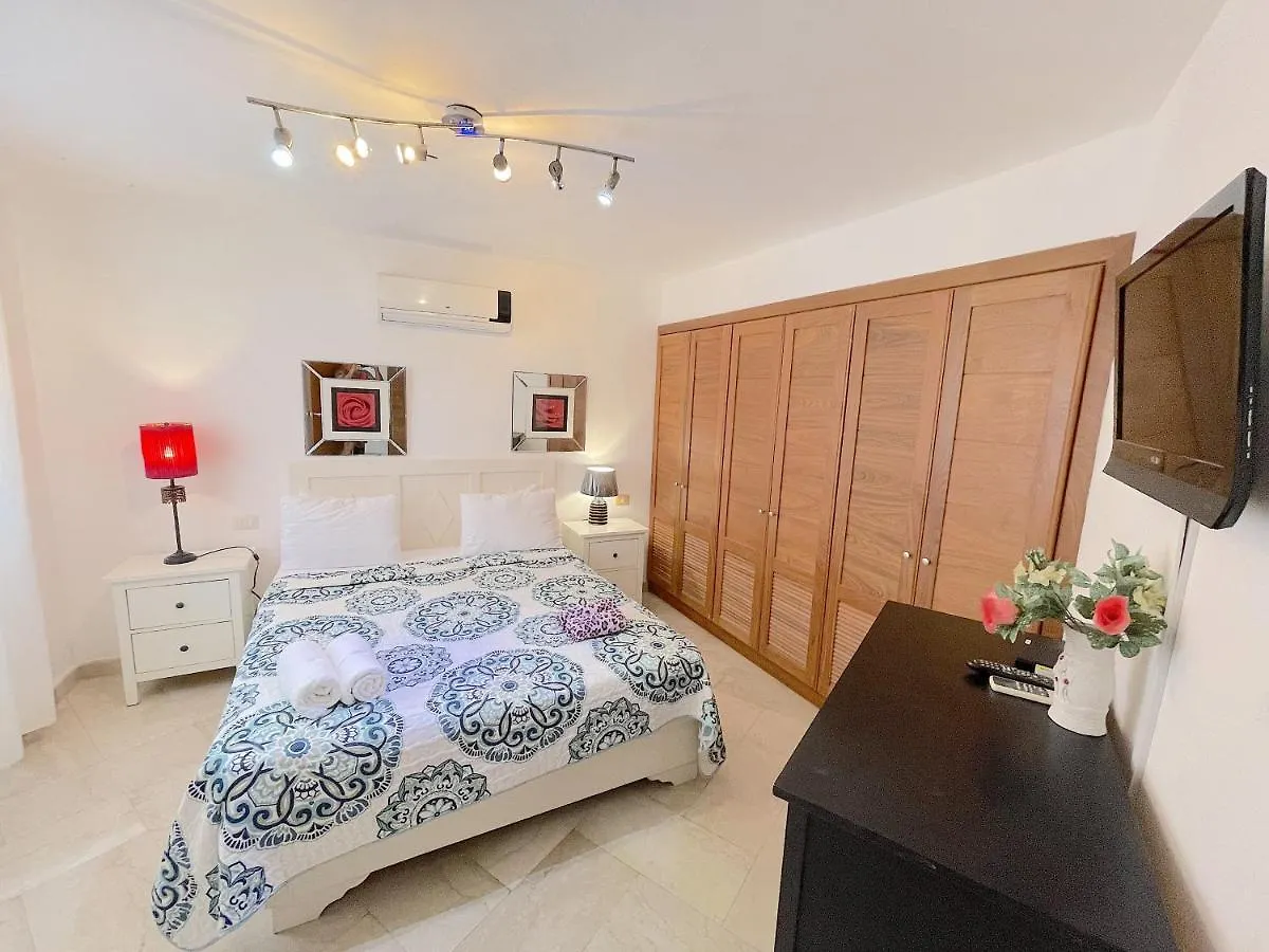 Beach Condo-Hotel With Villas & Private Apartments Wifi Bbq Beach Club & Spa Punta Cana 5*,